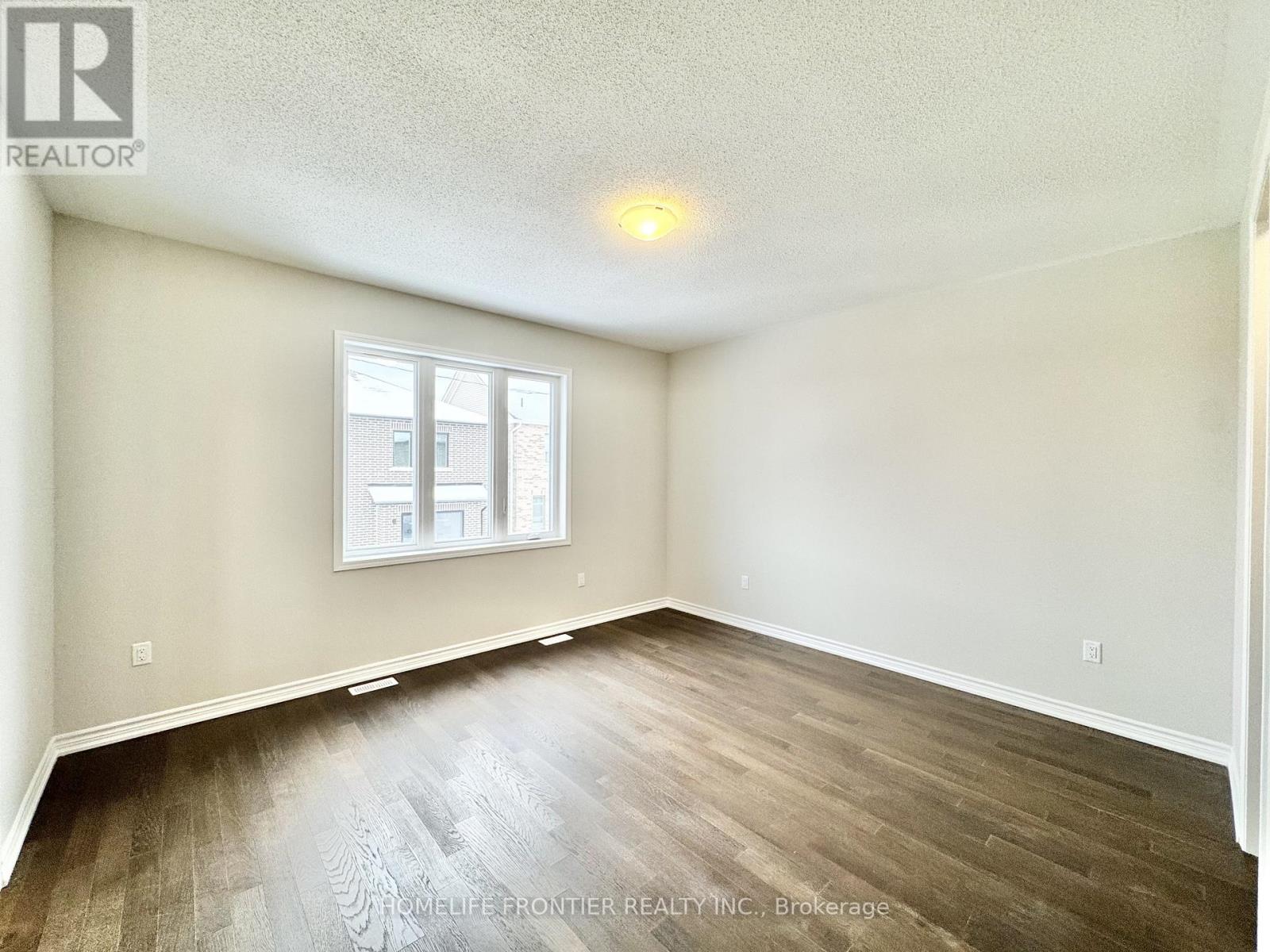 48 Gretzky Avenue, Barrie, Ontario  L9J 0B7 - Photo 24 - S12553048