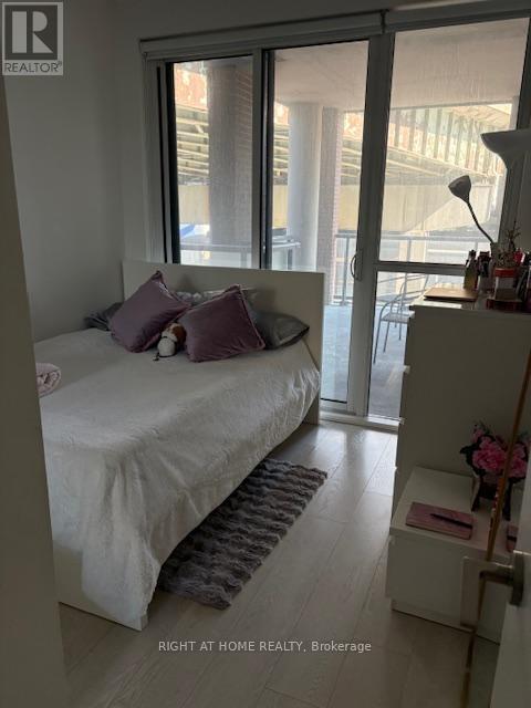 305 - 20 Bruyeres Mews, Toronto, Ontario  M5V 0G8 - Photo 11 - C12450714