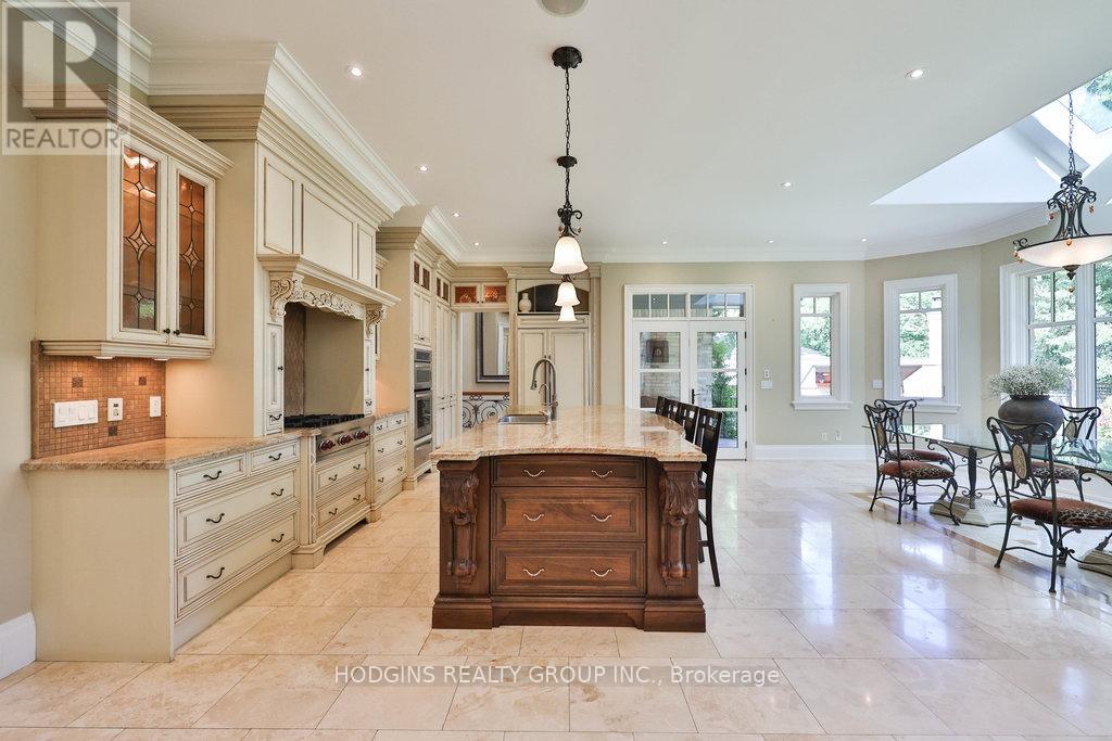 158 Harborn Trail, Mississauga, Ontario L5B 1A8 - Photo 11 - W12553106