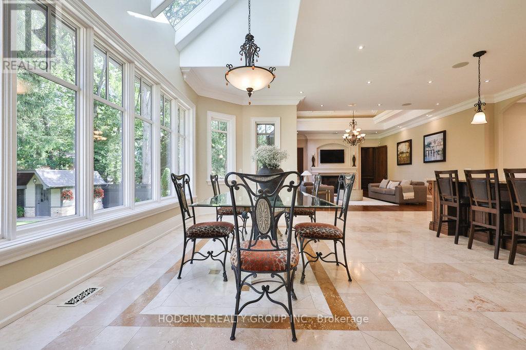 158 Harborn Trail, Mississauga, Ontario L5B 1A8 - Photo 16 - W12553106