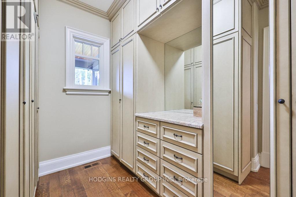 158 Harborn Trail, Mississauga, Ontario L5B 1A8 - Photo 25 - W12553106