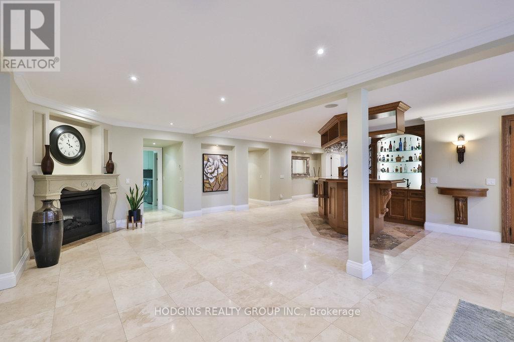 158 Harborn Trail, Mississauga, Ontario L5B 1A8 - Photo 31 - W12553106