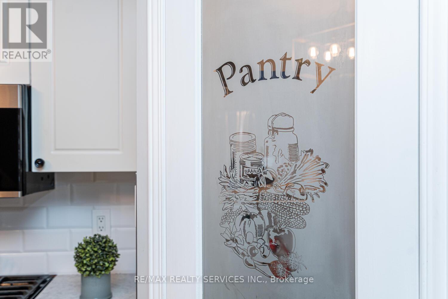 73 Montgomery Boulevard, Orangeville, Ontario  L9W 5H6 - Photo 20 - W12553116