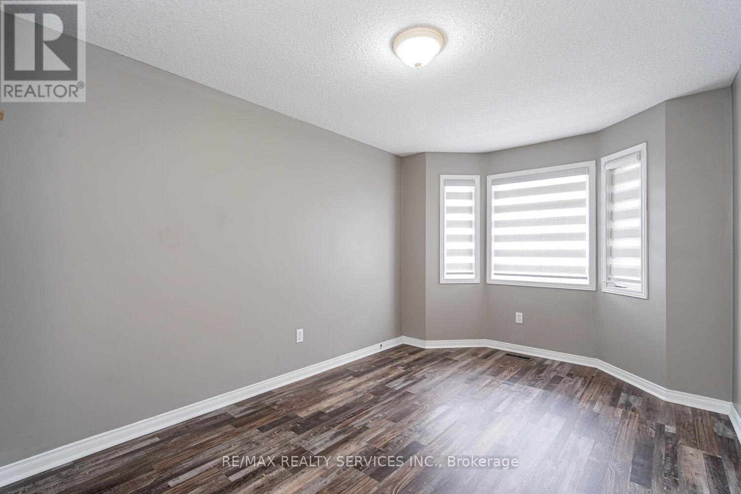 73 Montgomery Boulevard, Orangeville, Ontario  L9W 5H6 - Photo 34 - W12553116