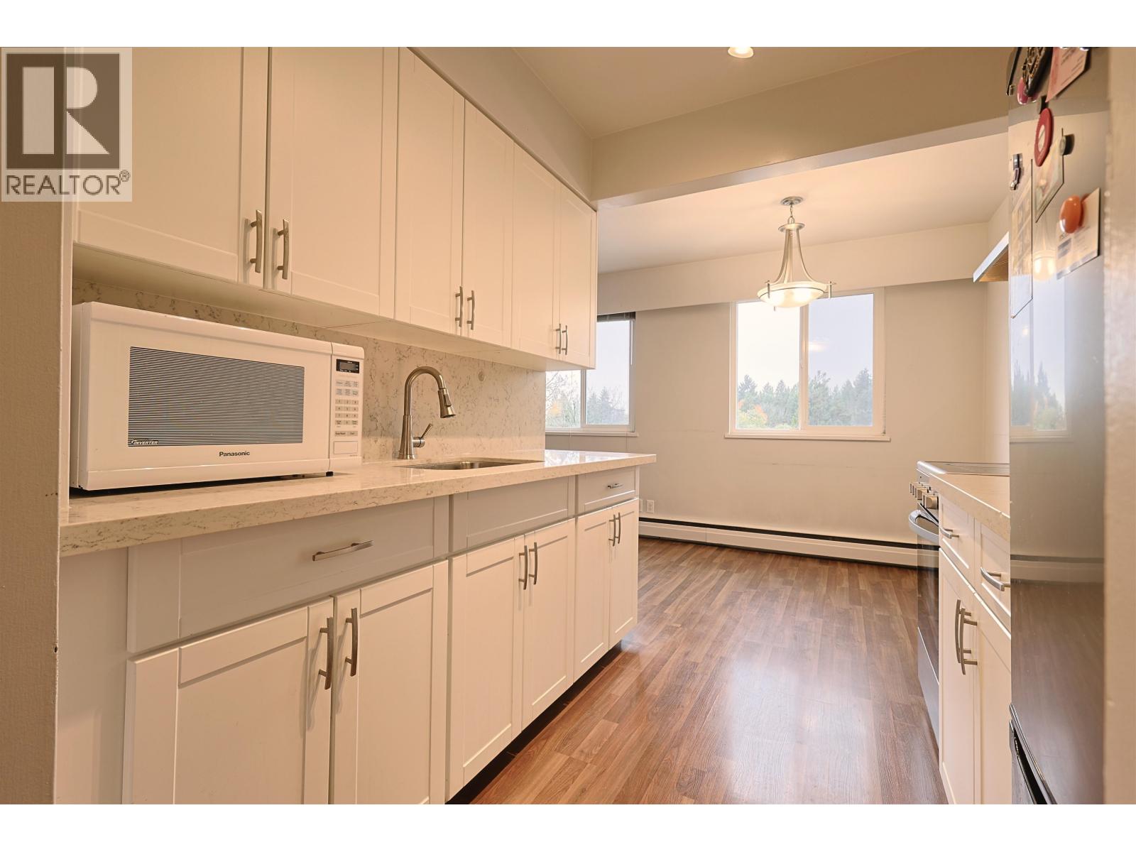 502 1750 Esquimalt Avenue, West Vancouver, British Columbia  V7V 1R8 - Photo 6 - R3068003