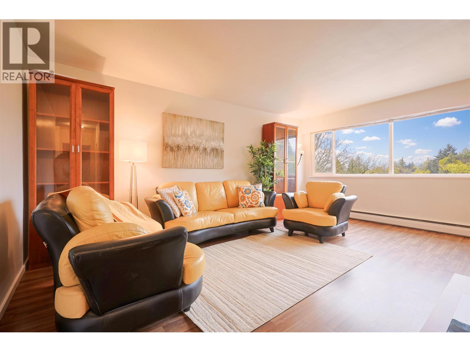 502 1750 Esquimalt Avenue, West Vancouver, British Columbia  V7V 1R8 - Photo 3 - R3068003