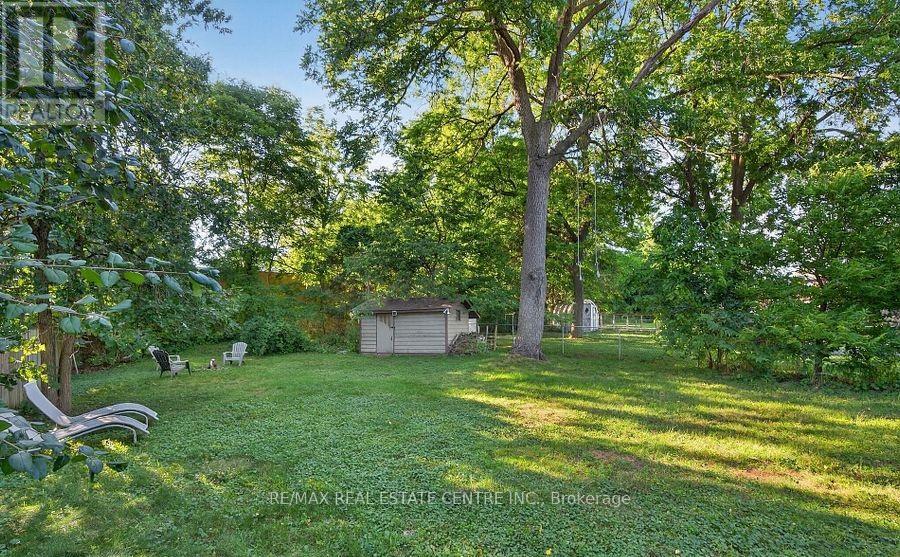 Unit - A - 154 Montgomery Road, Kitchener, Ontario  N2H 3P6 - Photo 13 - X12553098