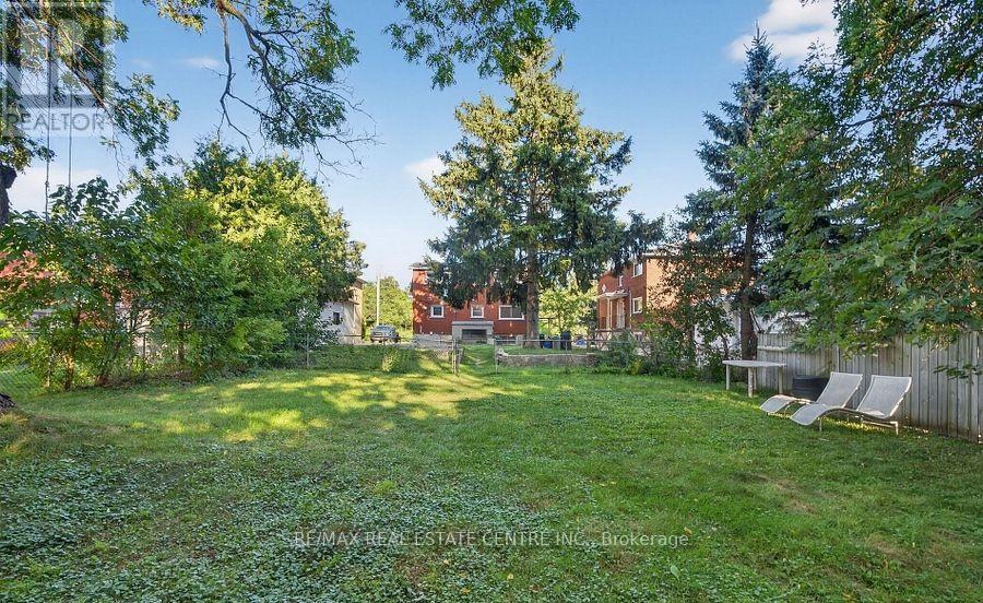 Unit - A - 154 Montgomery Road, Kitchener, Ontario  N2H 3P6 - Photo 14 - X12553098