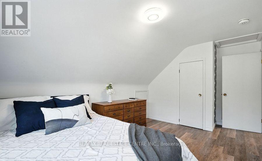 Unit - A - 154 Montgomery Road, Kitchener, Ontario  N2H 3P6 - Photo 6 - X12553098