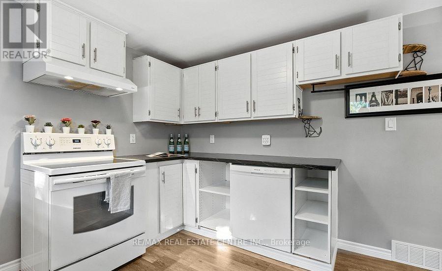 Unit - A - 154 Montgomery Road, Kitchener, Ontario  N2H 3P6 - Photo 8 - X12553098