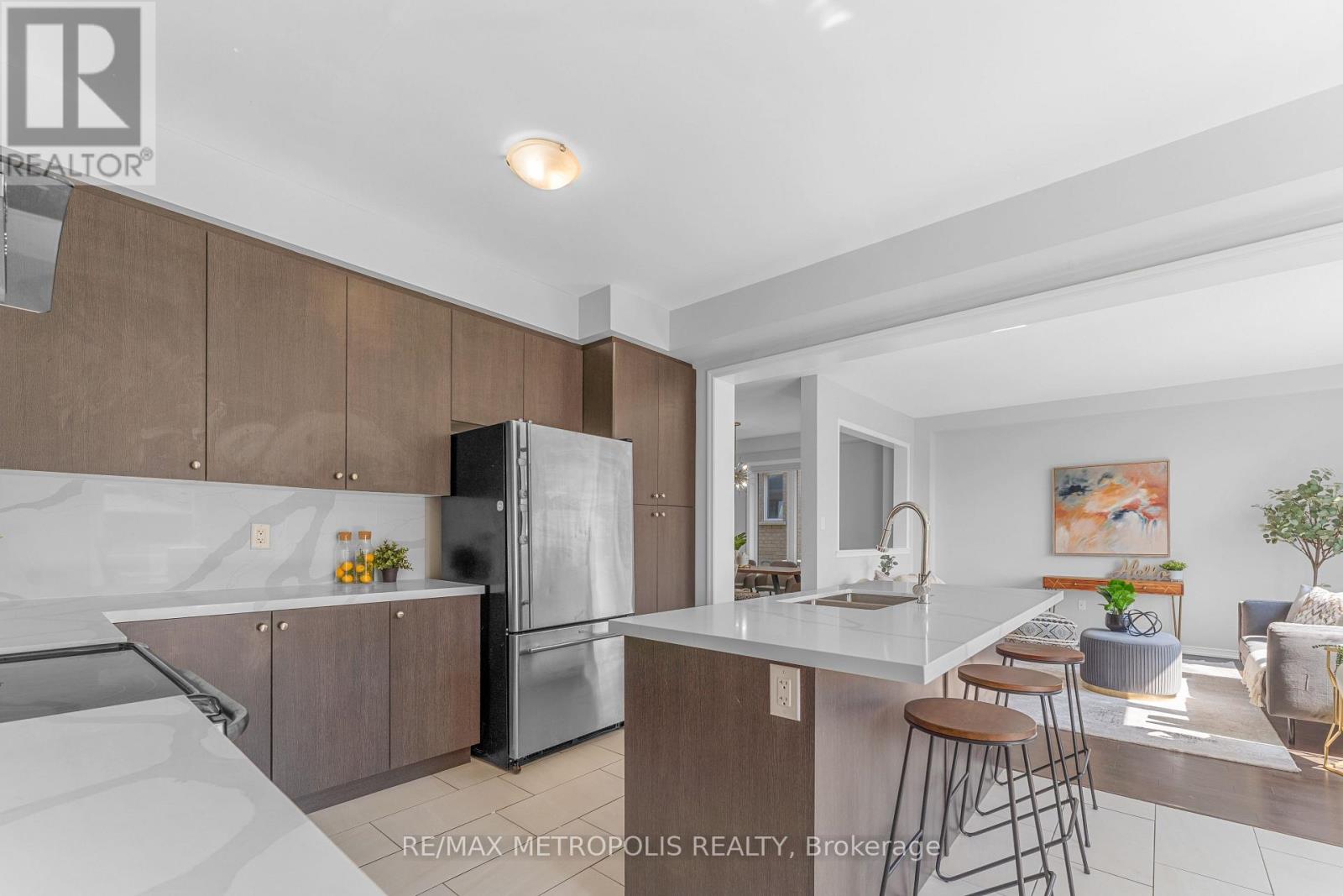 83 Longboat Run Road W, Brantford, Ontario  N3T 0P6 - Photo 10 - X12553110