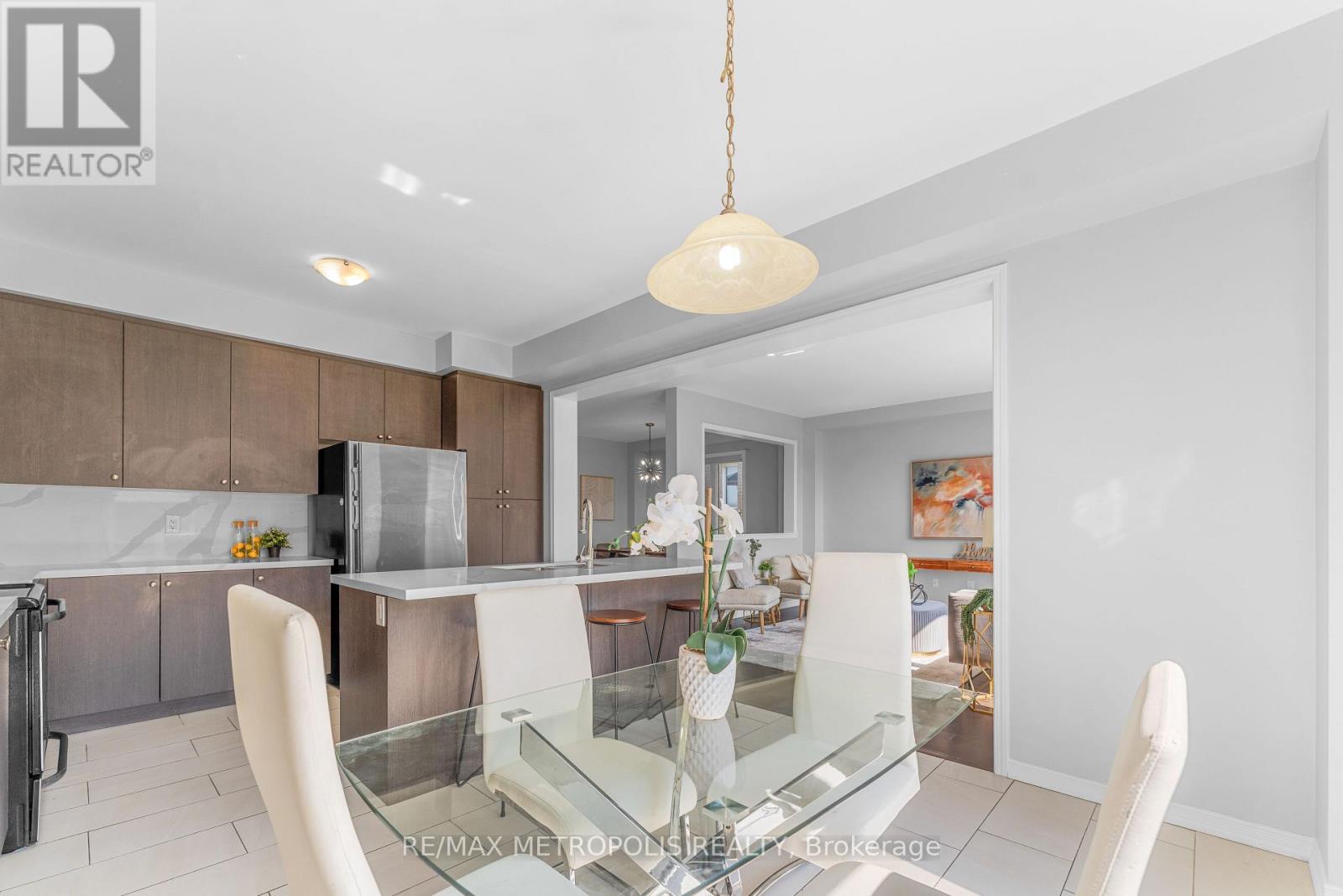 83 Longboat Run Road W, Brantford, Ontario  N3T 0P6 - Photo 12 - X12553110