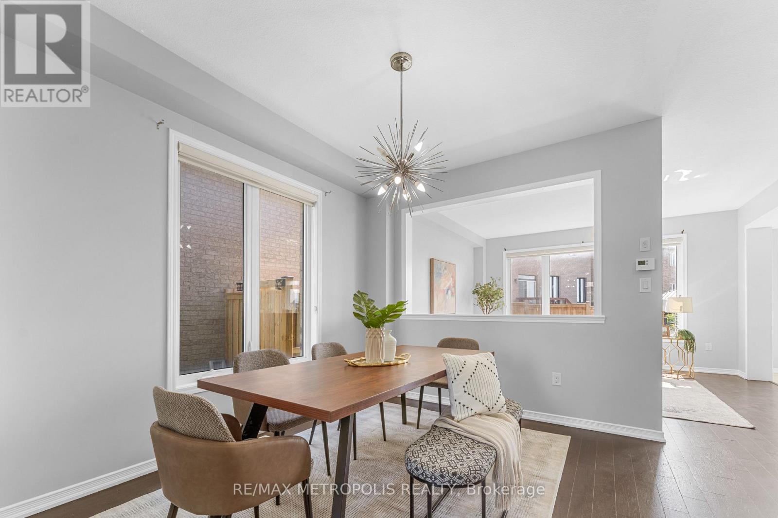 83 Longboat Run Road W, Brantford, Ontario  N3T 0P6 - Photo 4 - X12553110