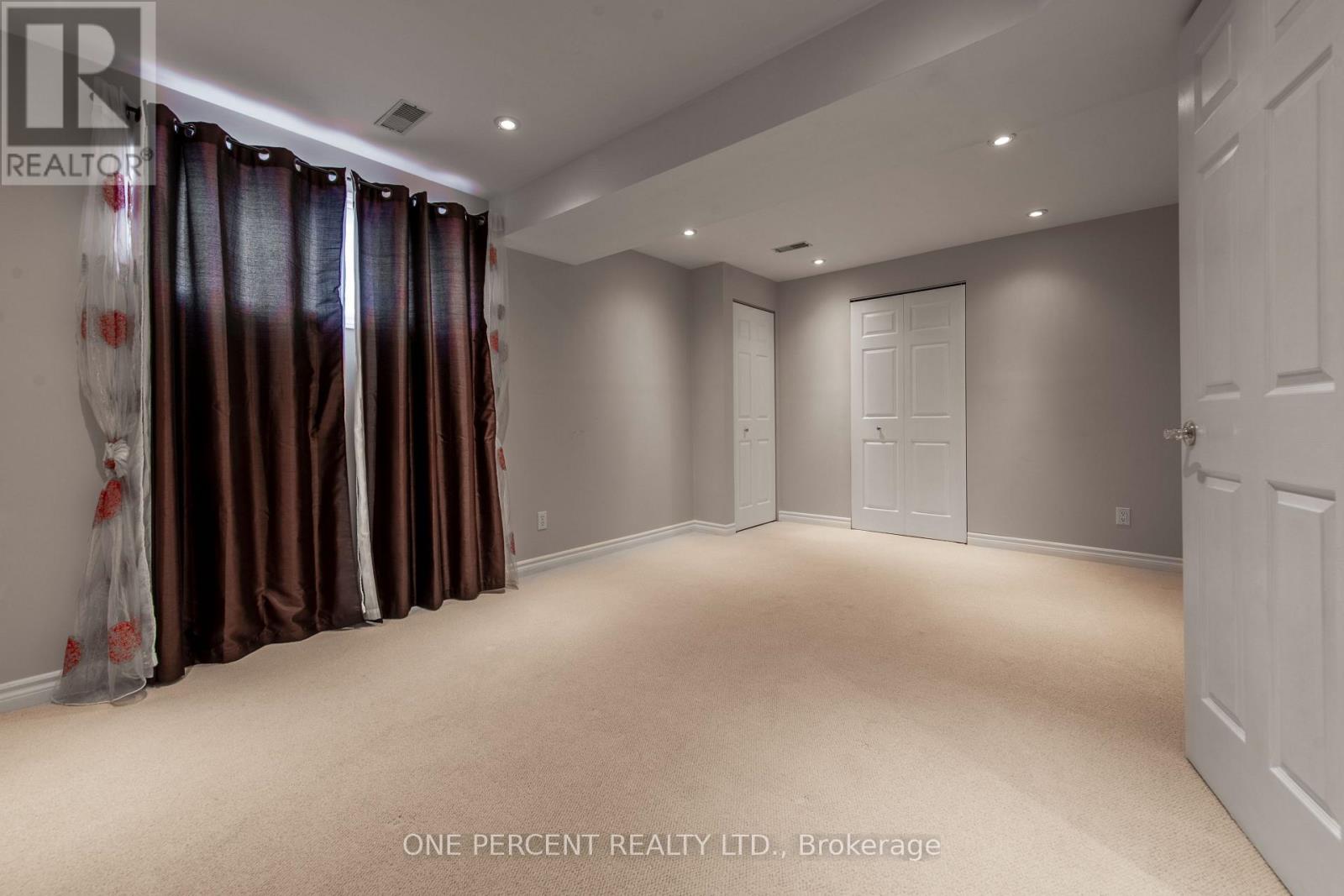 8 Trillium Court, Guelph, Ontario  N1G 4P8 - Photo 28 - X12553120