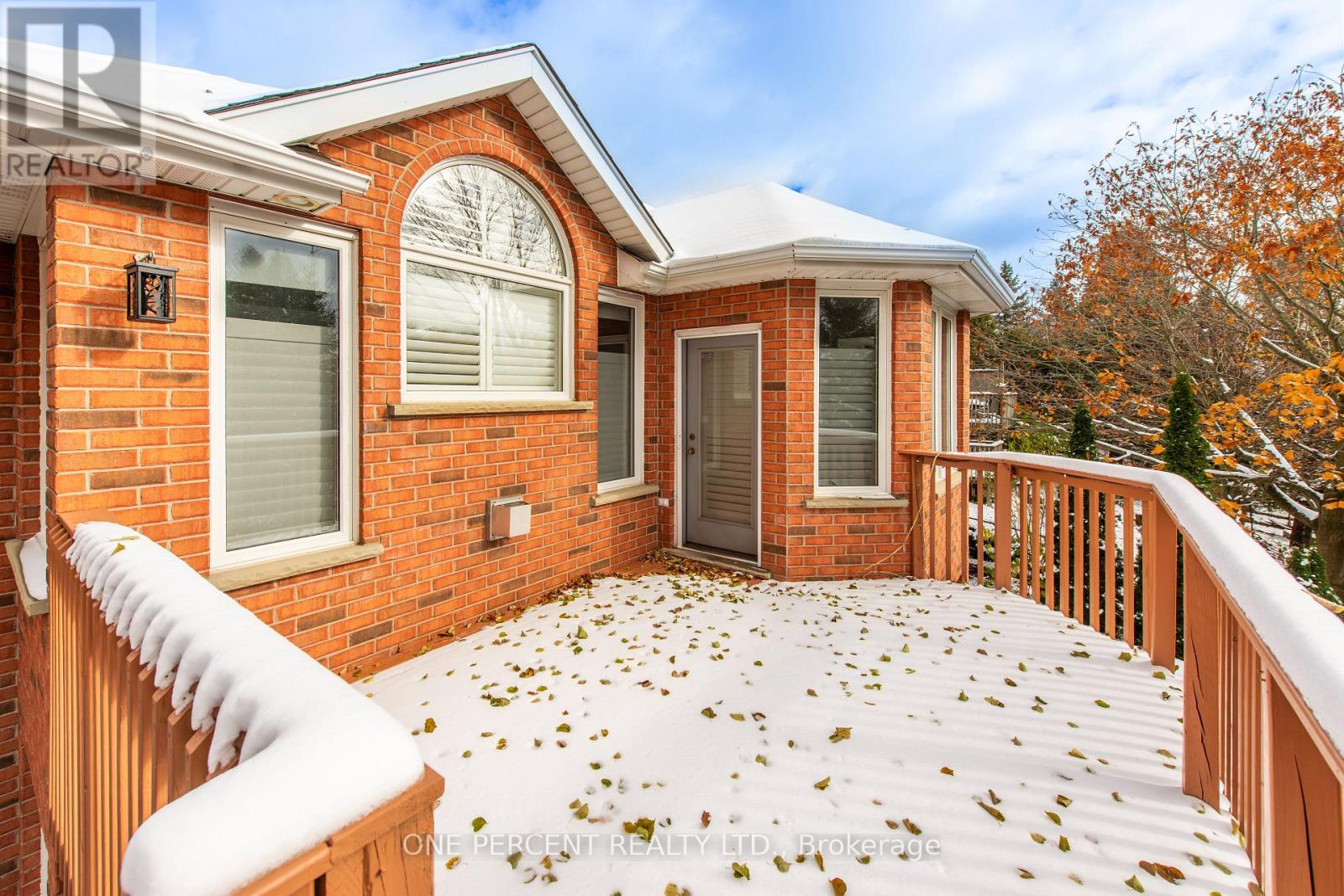 8 Trillium Court, Guelph, Ontario  N1G 4P8 - Photo 38 - X12553120