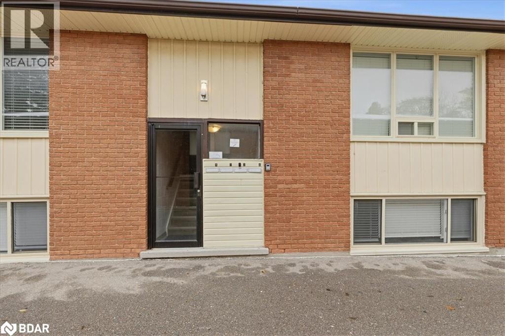 72 Barbara Crescent, Kitchener, Ontario N2M 4N2 - Photo 4 - 40788890