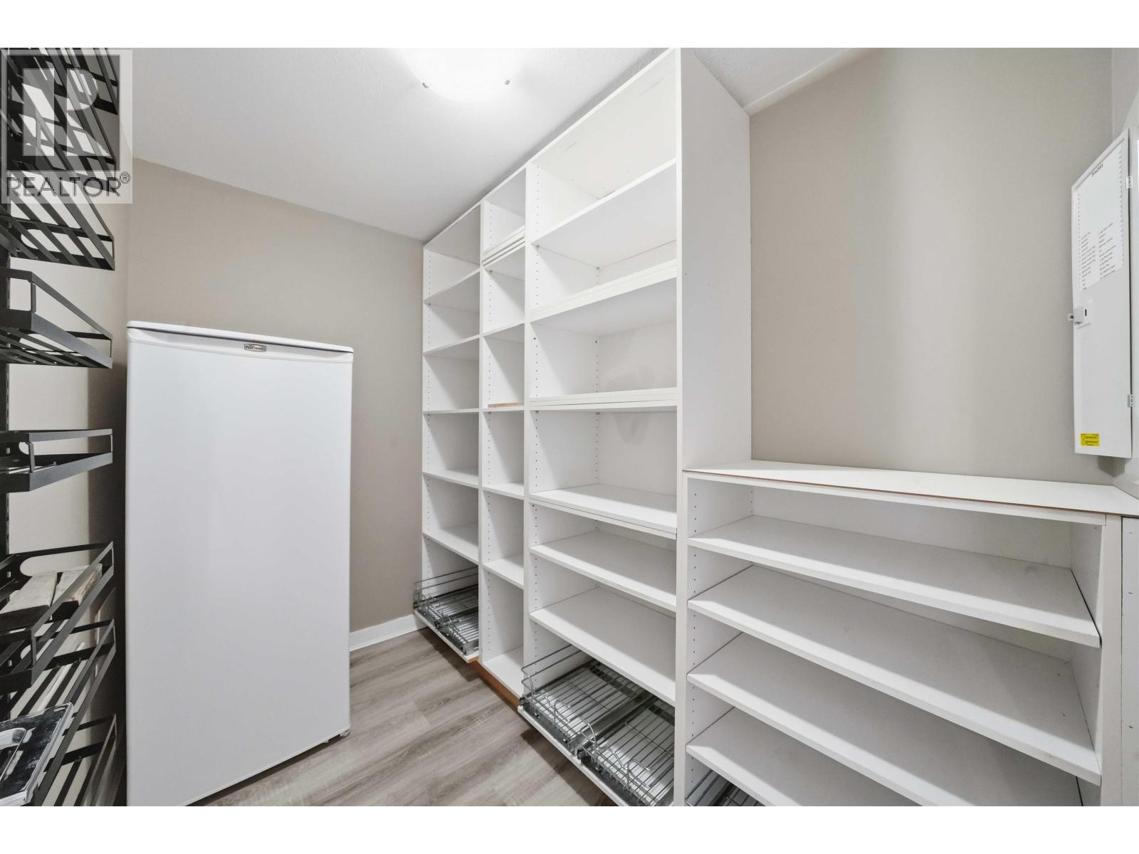 1107 9266 University Crescent, Burnaby, British Columbia  V5A 4Z1 - Photo 9 - R3068045