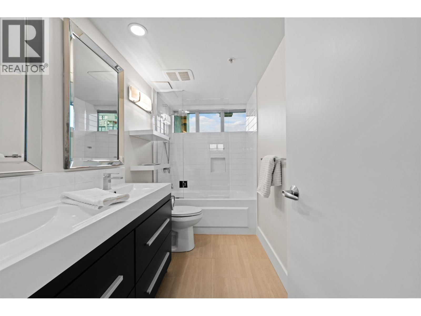 2204 1238 Richards Street, Vancouver, British Columbia  V6B 6M6 - Photo 16 - R3068046