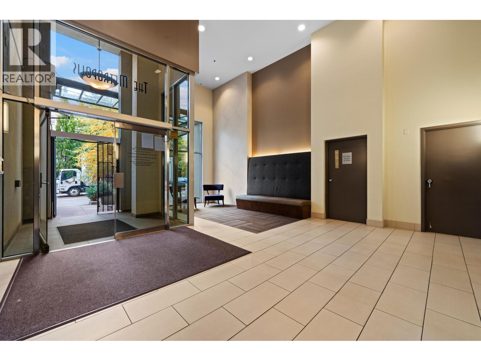 2204 1238 Richards Street, Vancouver, British Columbia  V6B 6M6 - Photo 38 - R3068046