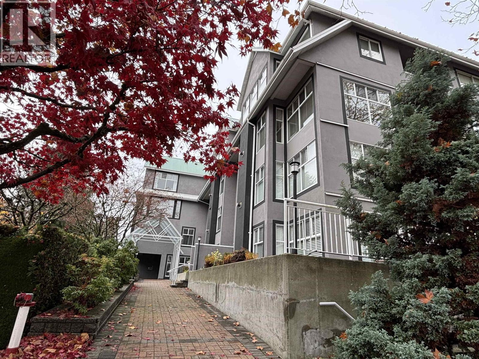 208 11609 227 STREET, Maple Ridge, British Columbia