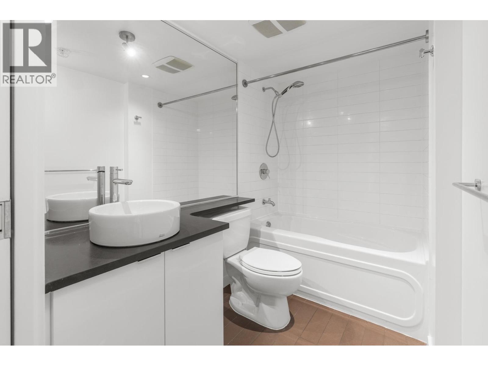 2210 233 Robson Street, Vancouver, British Columbia  V6B 0E8 - Photo 17 - R3068058