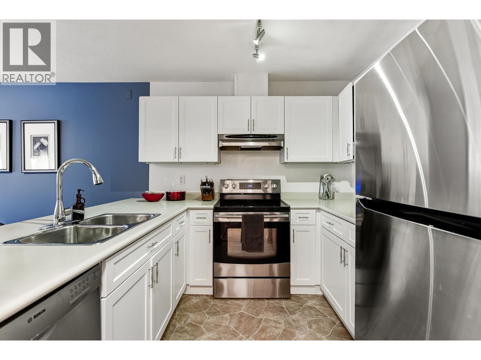 320 1220 Lasalle Place, Coquitlam, British Columbia  V3B 7L6 - Photo 13 - R3068072