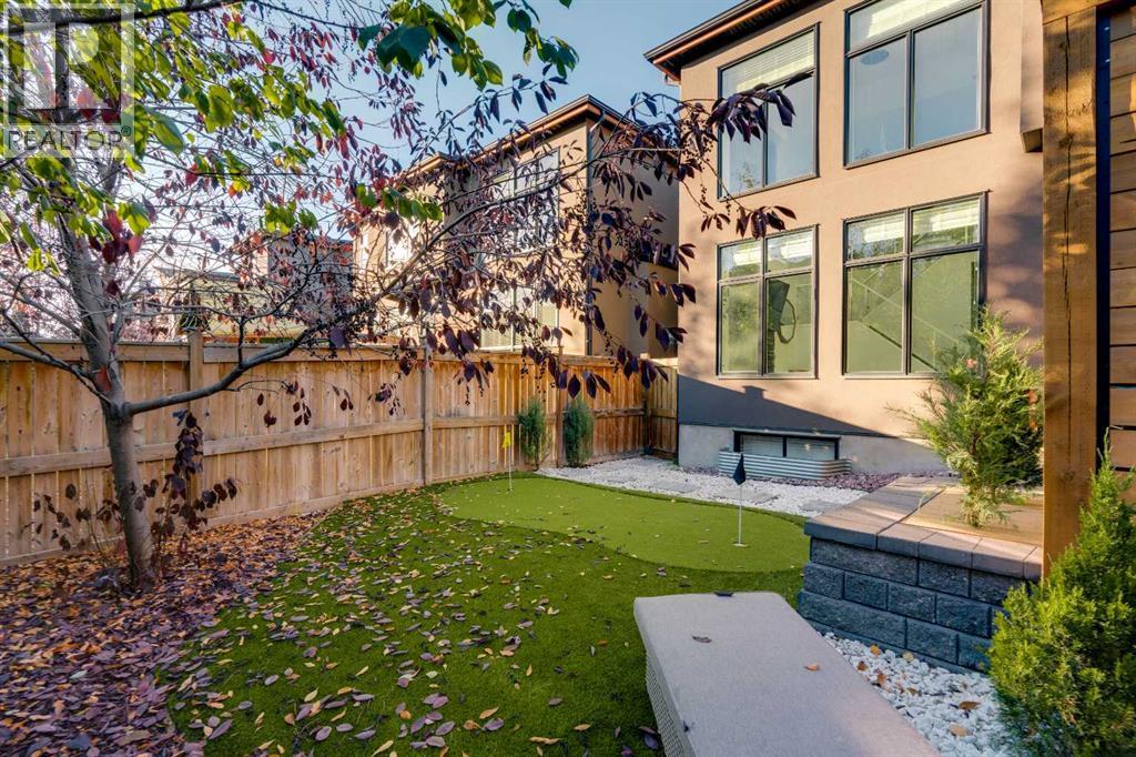 86 West Point Mews Sw, Calgary, Alberta  T3H 0X5 - Photo 47 - A2262618