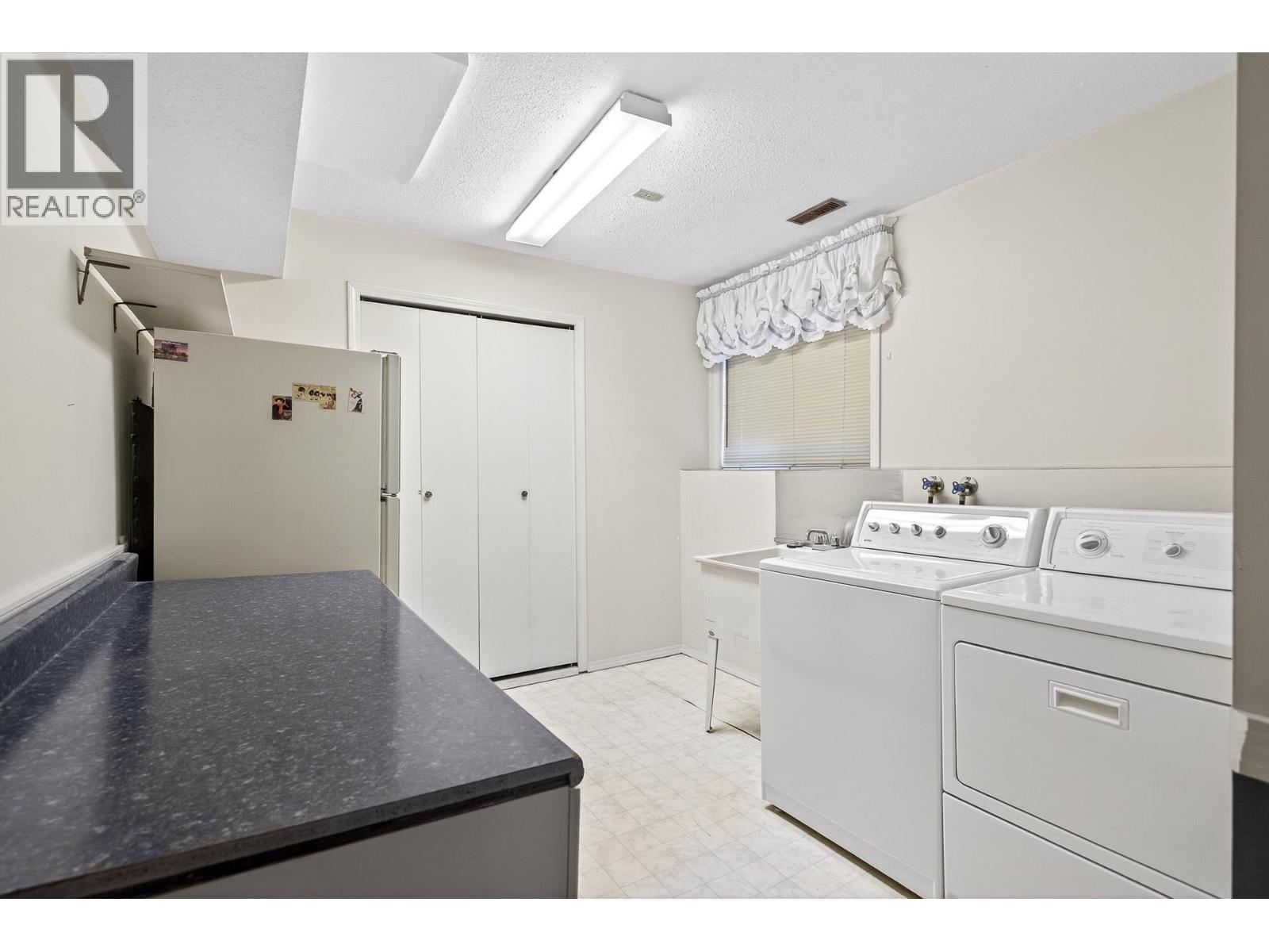 11918 Bruce Place, Maple Ridge, British Columbia  V2X 9E1 - Photo 32 - R3068044