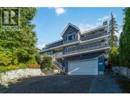 456 Montroyal Boulevard, North Vancouver, Ca