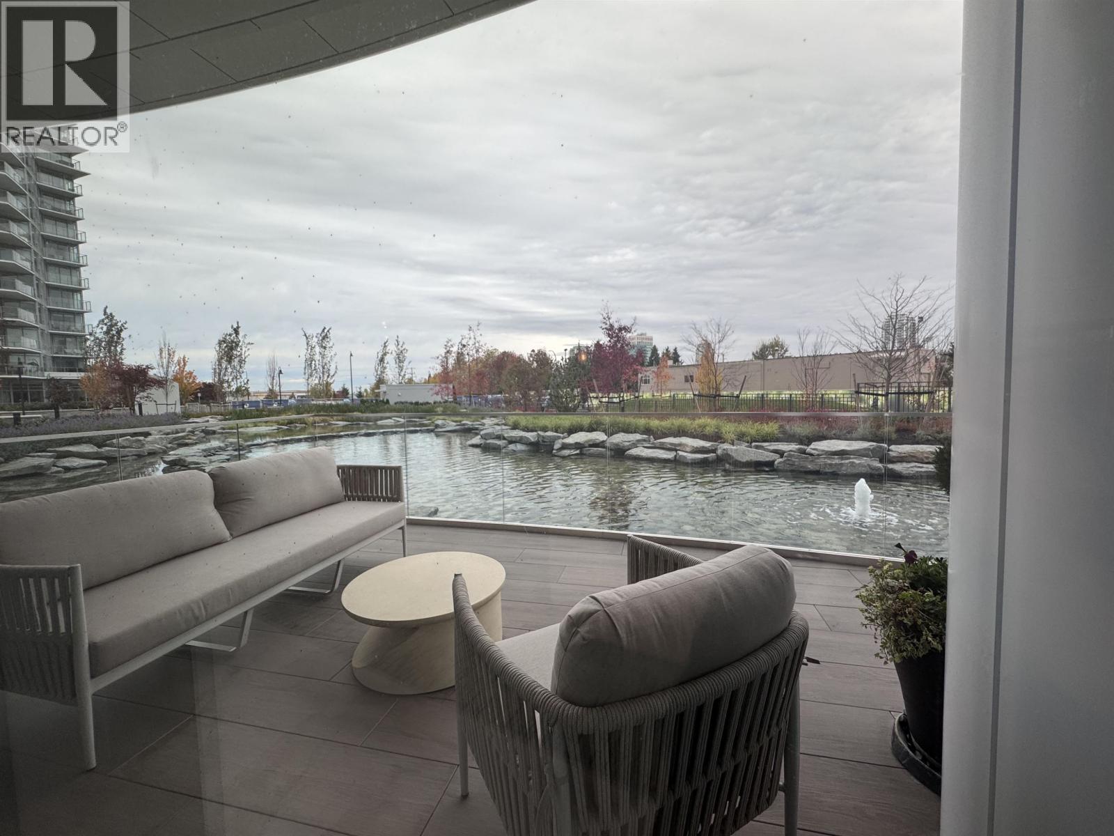 1605 7728 Park Crescent, Burnaby, British Columbia  V3N 0J4 - Photo 10 - R3068042