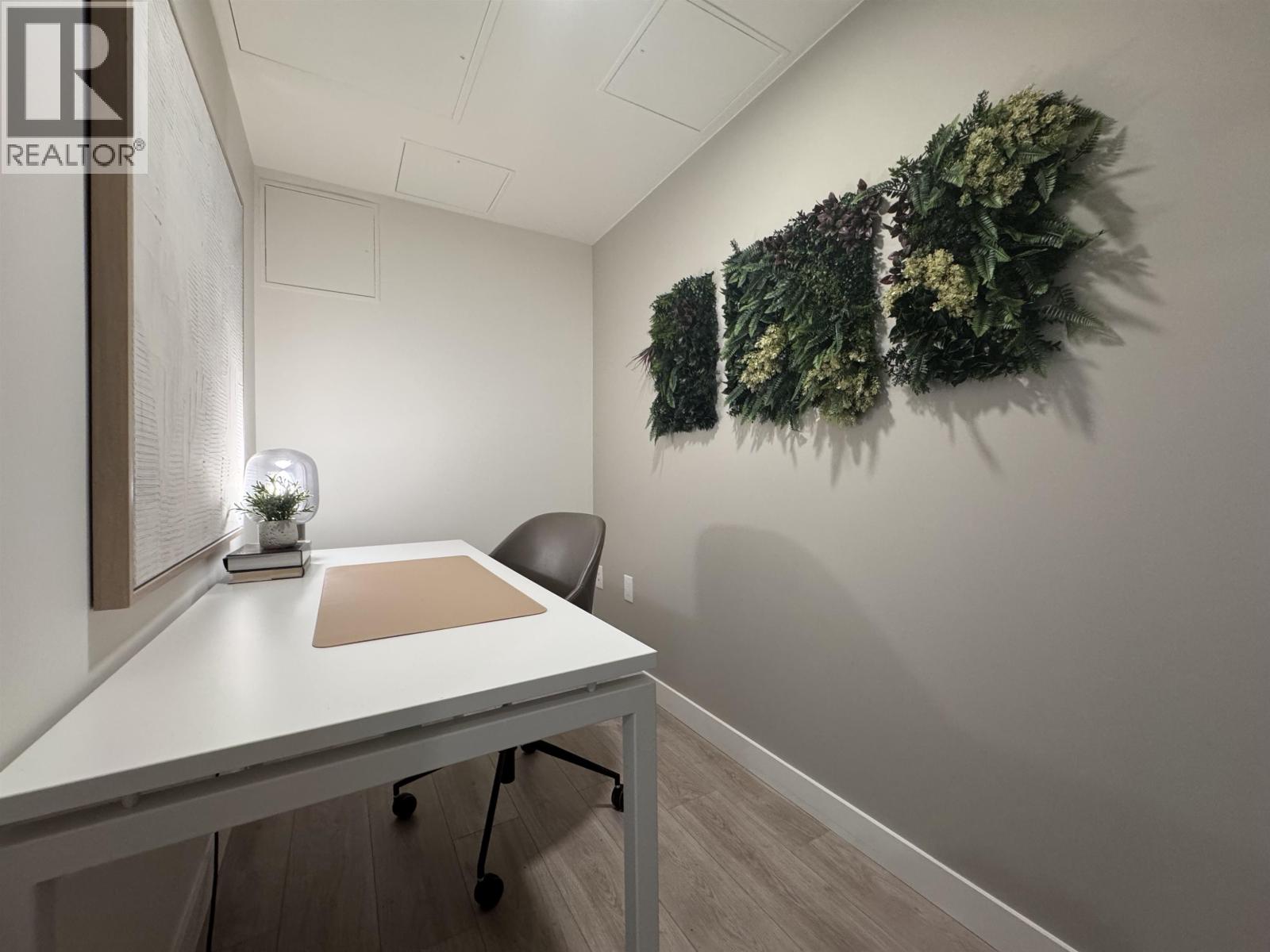 1605 7728 Park Crescent, Burnaby, British Columbia  V3N 0J4 - Photo 11 - R3068042