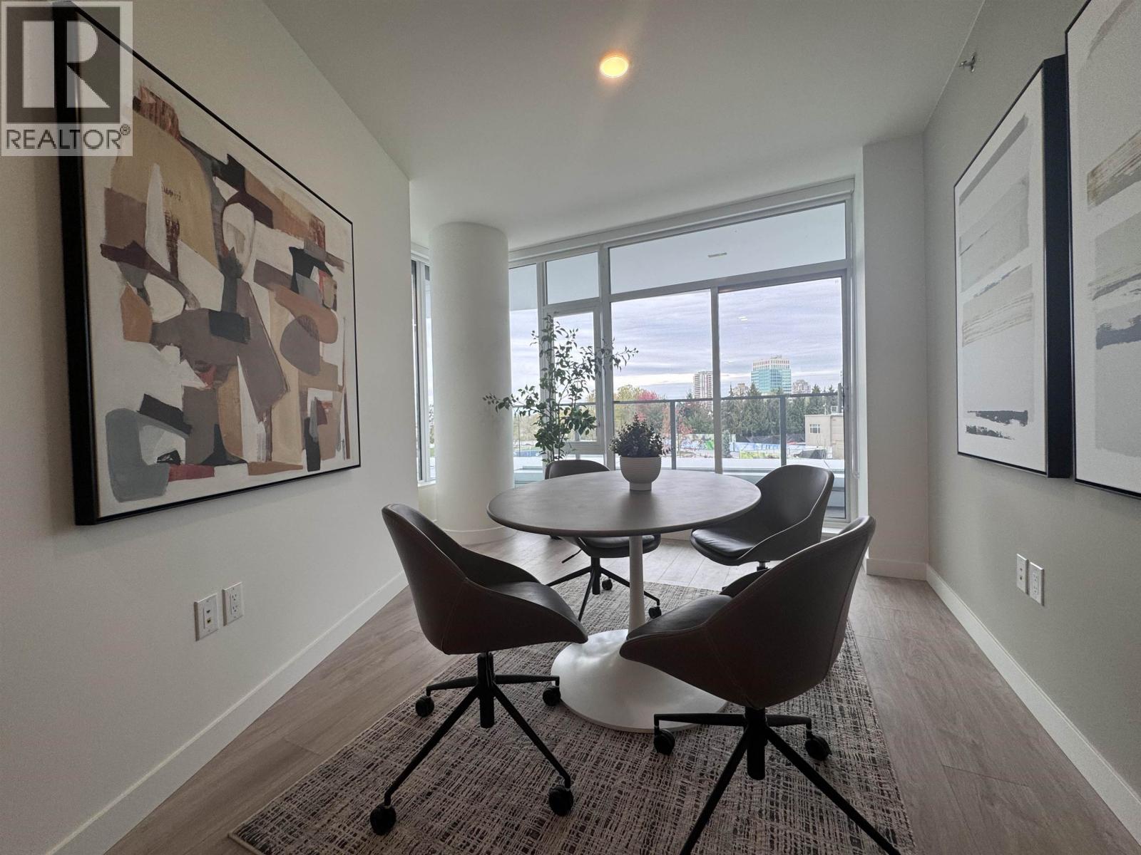 1605 7728 Park Crescent, Burnaby, British Columbia  V3N 0J4 - Photo 12 - R3068042