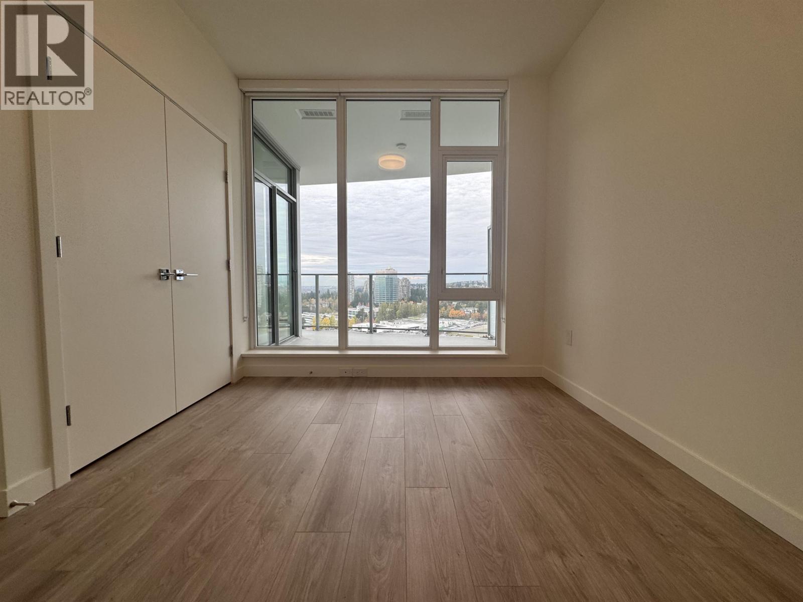 1605 7728 Park Crescent, Burnaby, British Columbia  V3N 0J4 - Photo 4 - R3068042