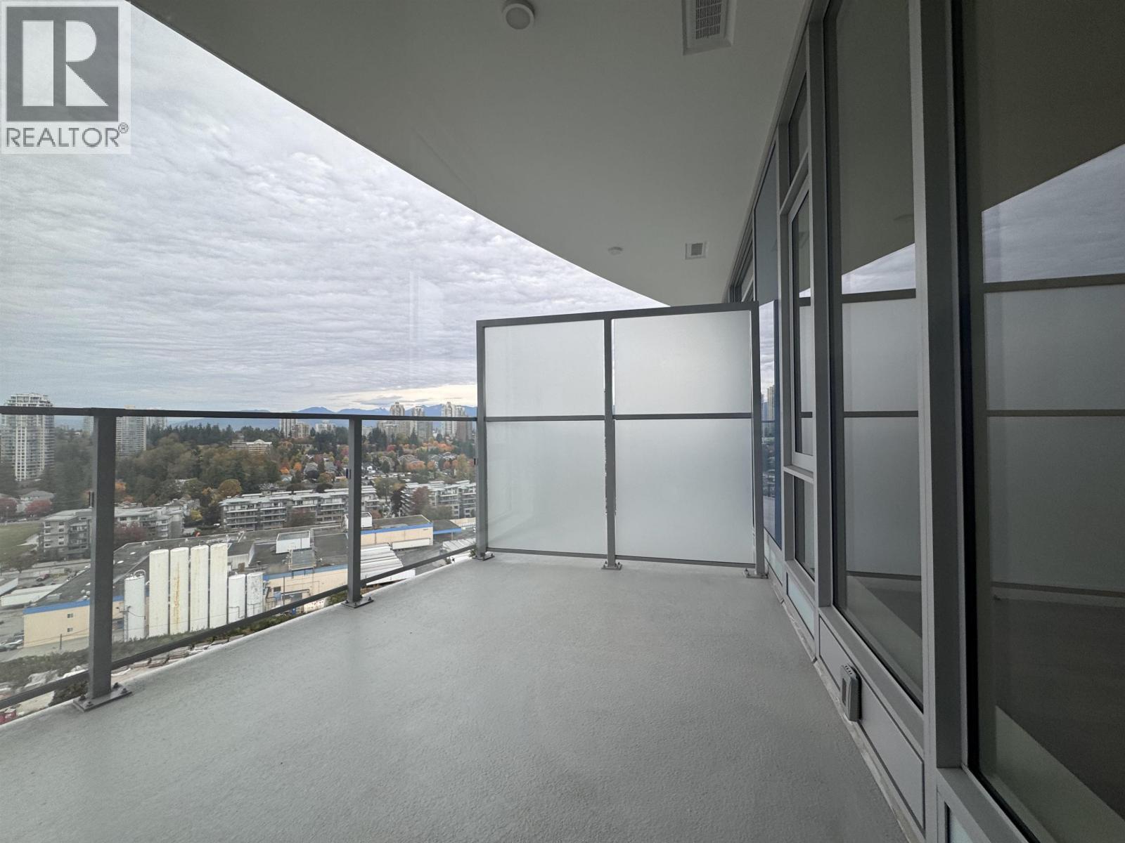 1605 7728 Park Crescent, Burnaby, British Columbia  V3N 0J4 - Photo 6 - R3068042