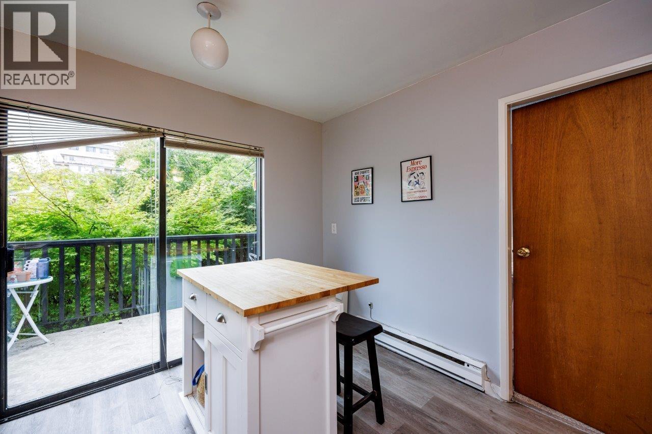 Gs 2271 W 3rd Ave, Vancouver, British Columbia  V6K 1L5 - Photo 3 - R3068052