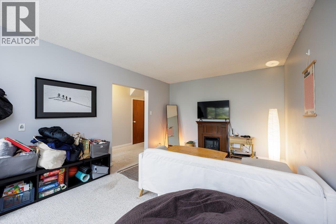 Gs 2271 W 3rd Ave, Vancouver, British Columbia  V6K 1L5 - Photo 9 - R3068052