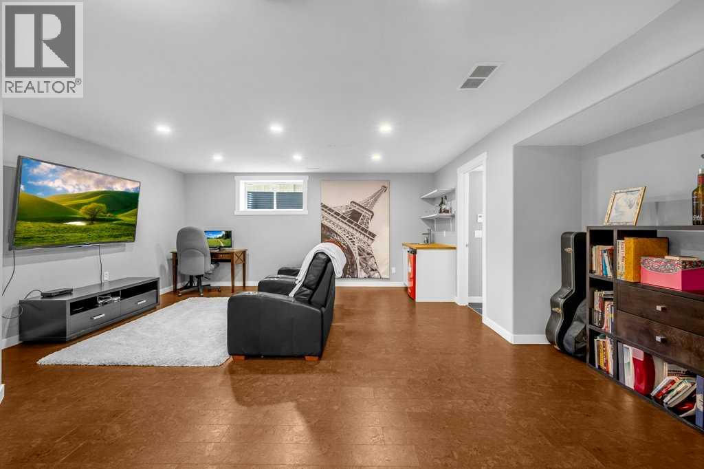 1186 Kings Heights Way Se, Airdrie, Alberta  T4A 0S4 - Photo 33 - A2270756