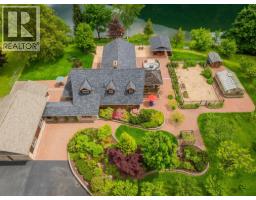 906 JAMES Road, shoreacres, British Columbia