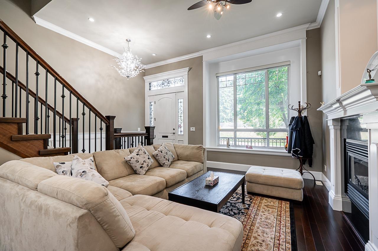 5909 125 Street, Surrey, British Columbia  V3X 1X2 - Photo 4 - R3067980