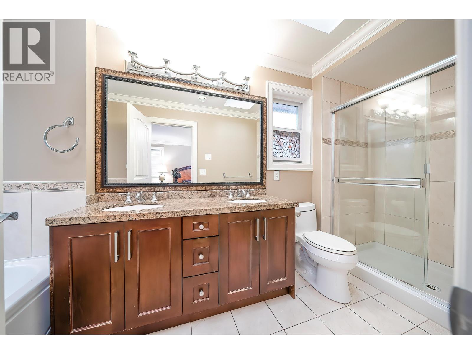 3668 Blundell Road, Richmond, British Columbia  V7C 1G4 - Photo 11 - R3068071