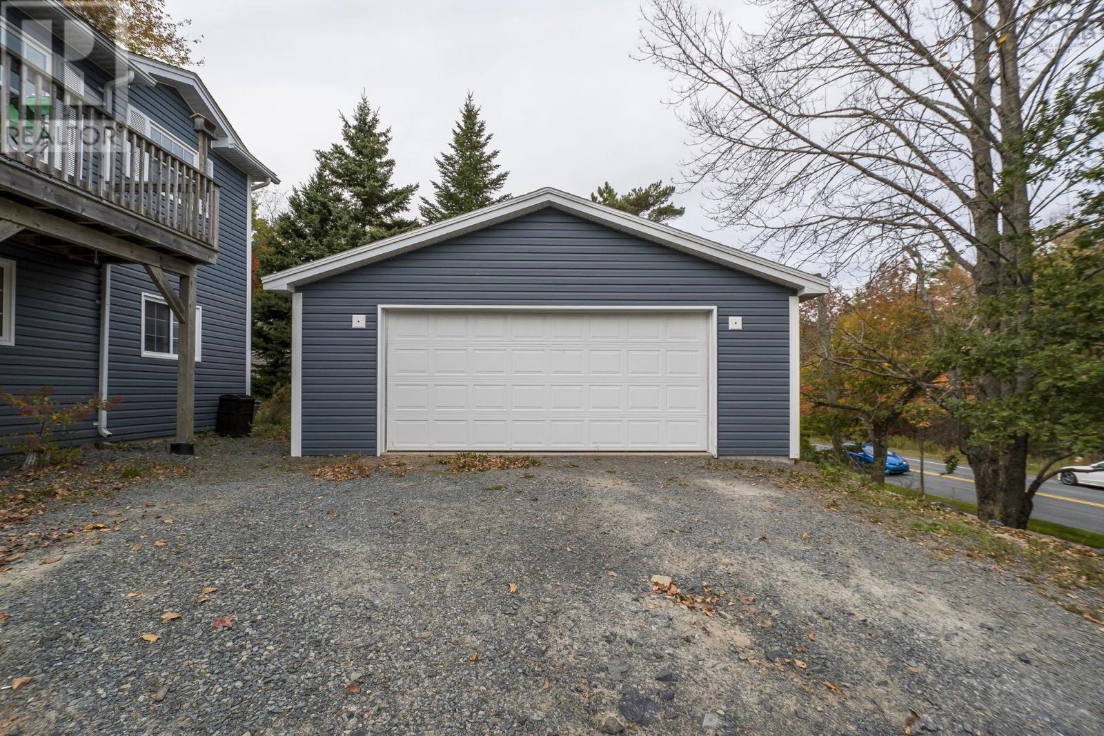 Property at 1018 Beaver Bank Road image 3