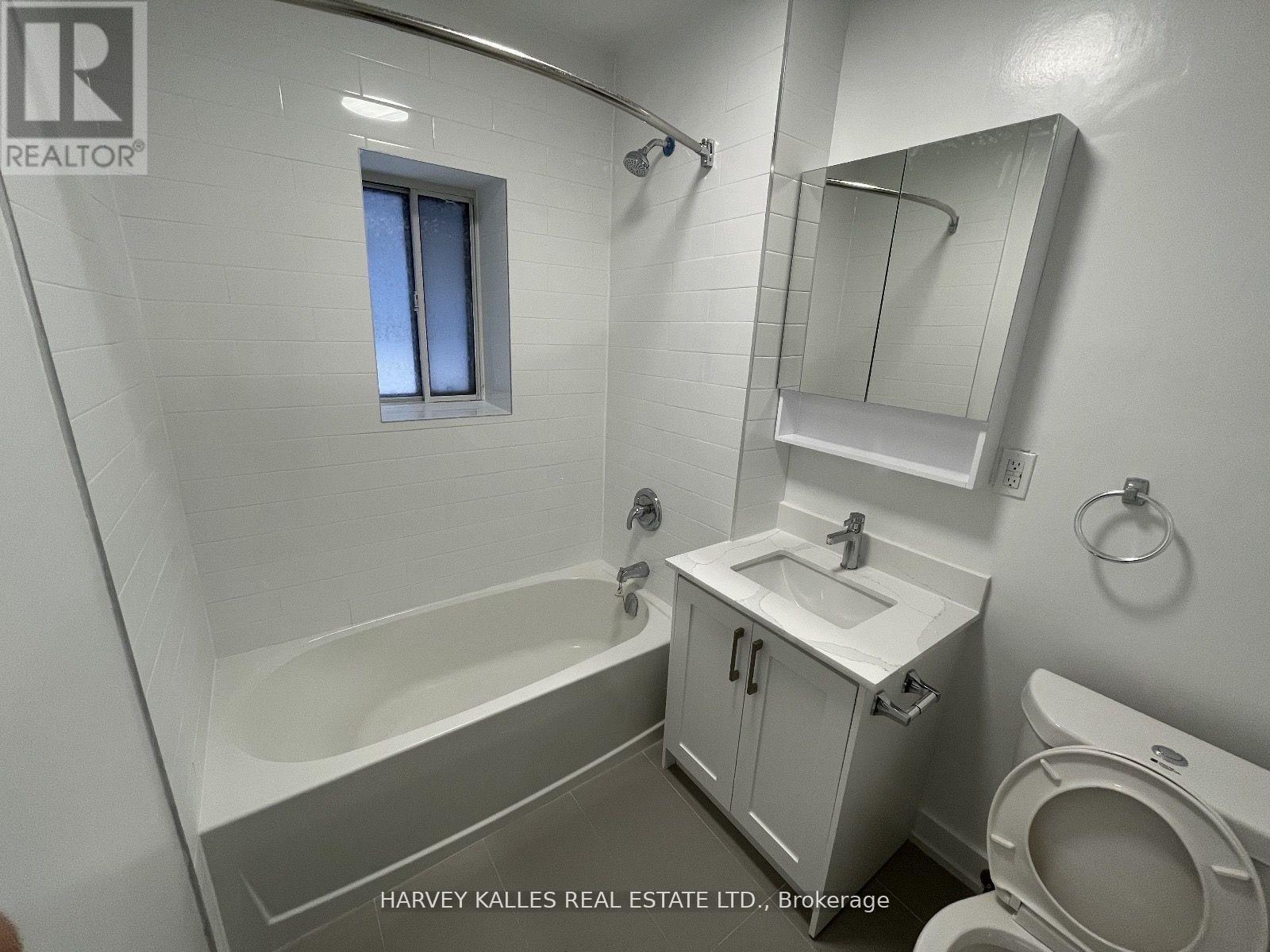 34 - 320 Lonsdale Road, Toronto, Ontario  M4V 1X4 - Photo 12 - C12553184