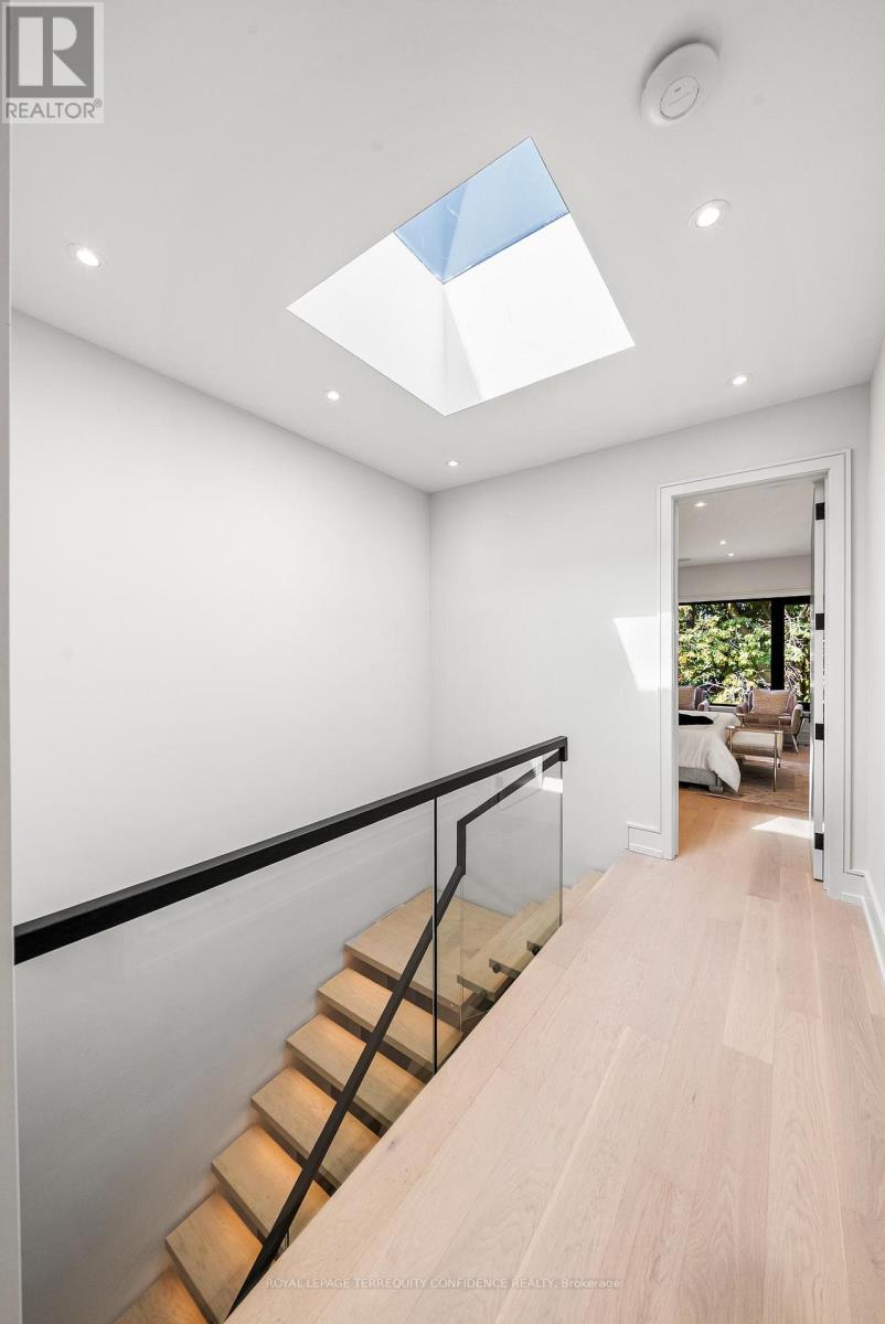 276 Horsham Avenue, Toronto, Ontario  M2R 1G4 - Photo 17 - C12553188