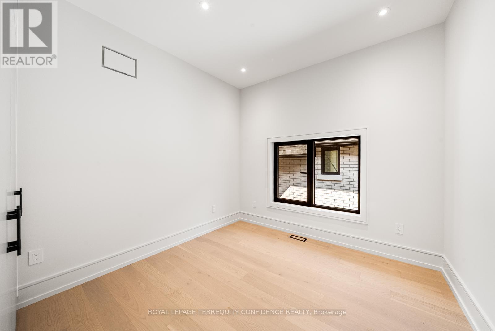 276 Horsham Avenue, Toronto, Ontario  M2R 1G4 - Photo 33 - C12553188