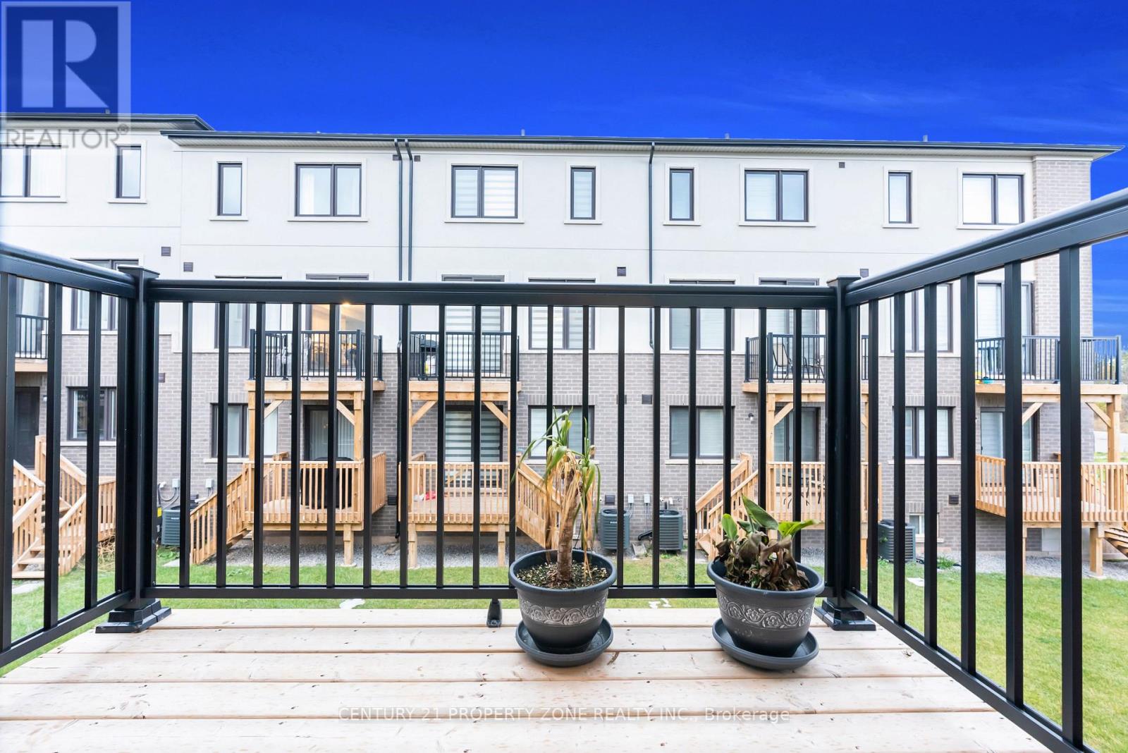 1317 Shevchenko Boulevard, Oakville, Ontario  L6M 5P4 - Photo 12 - W12553056