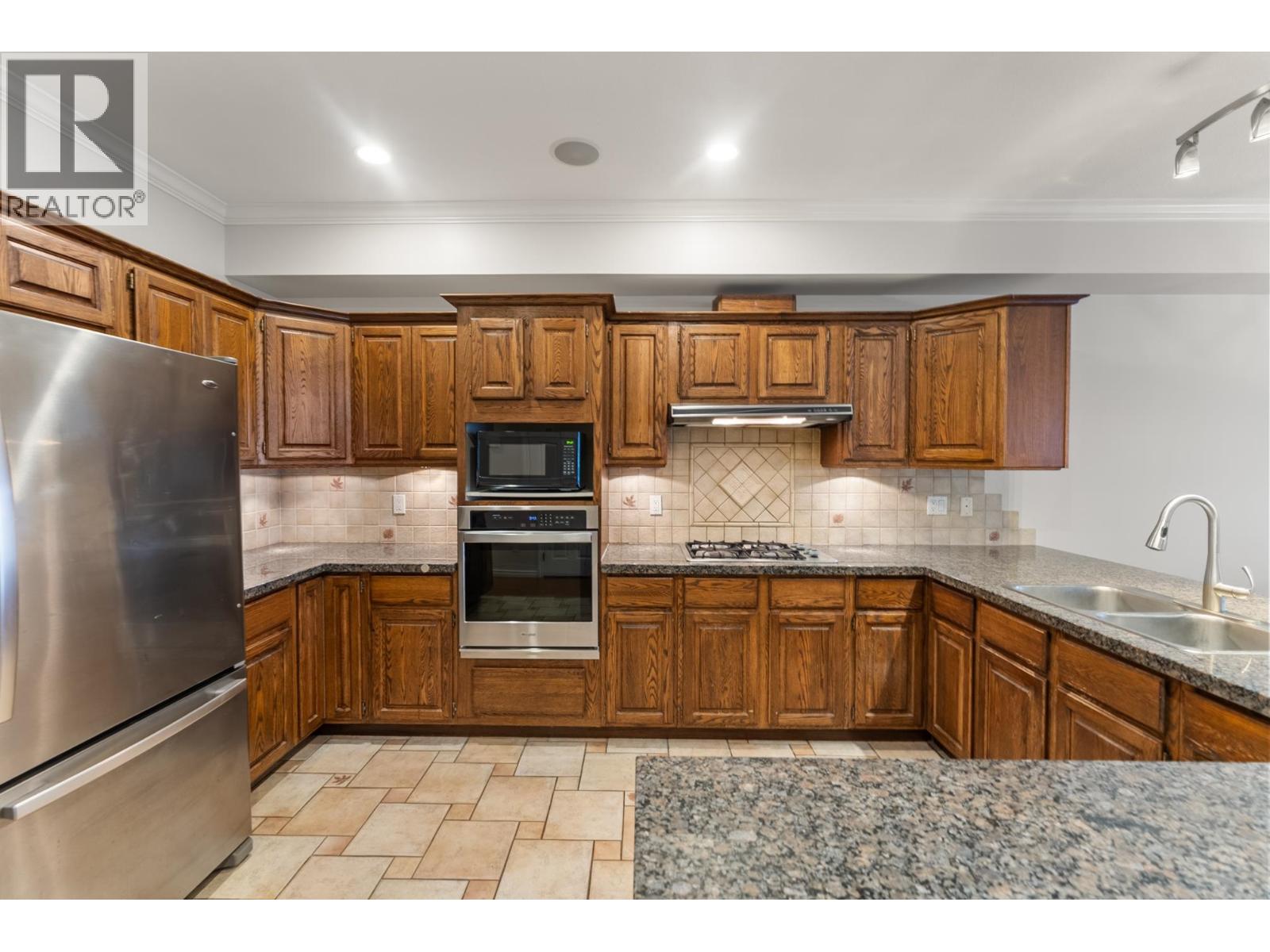 3880 Garry Street, Richmond, British Columbia  V7E 2T8 - Photo 11 - R3068004