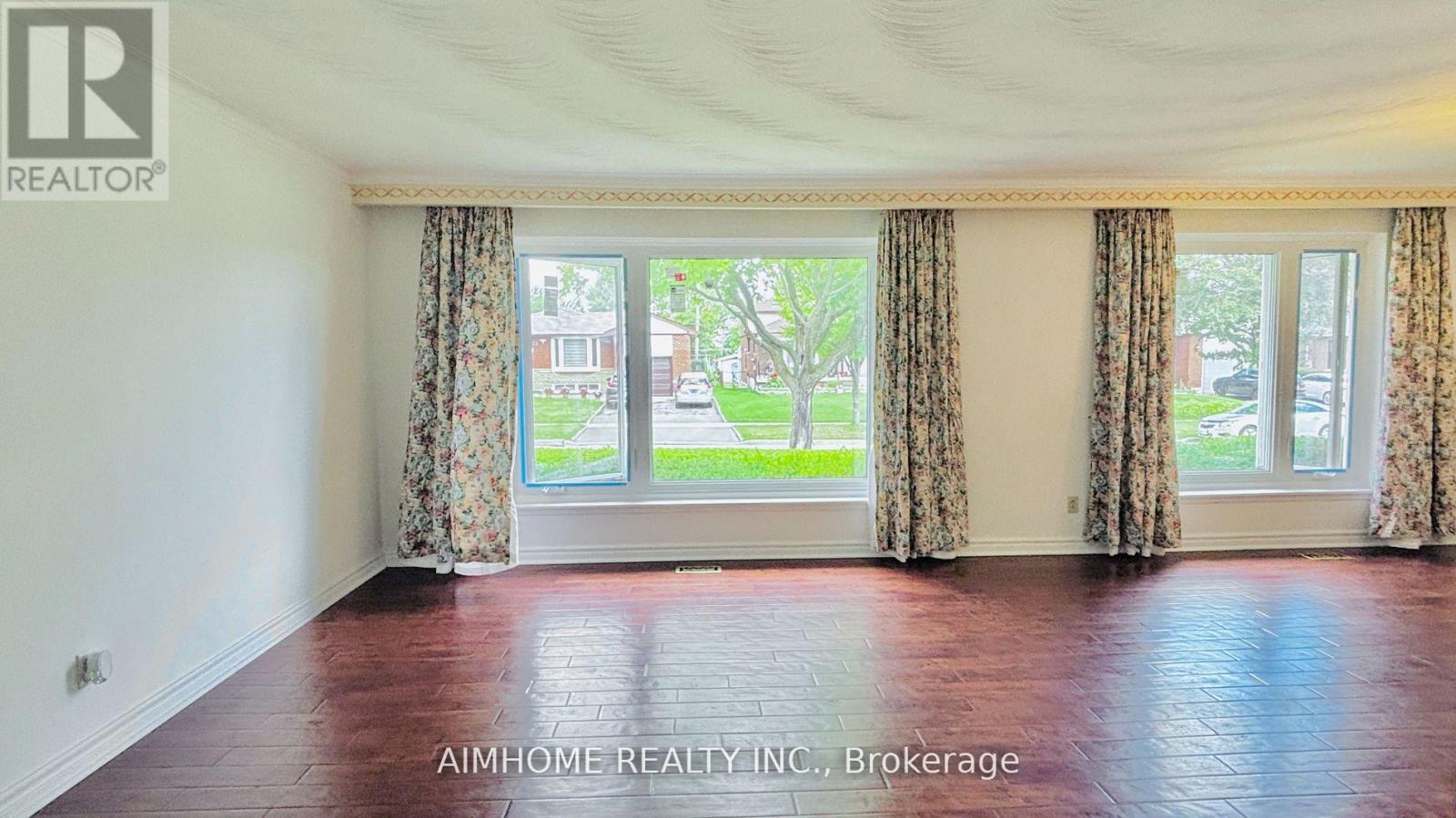 19 Sunderland Crescent, Toronto, Ontario  M1H 2V2 - Photo 12 - E12553172