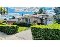 19 SUNDERLAND CRESCENT, Toronto, Ontario