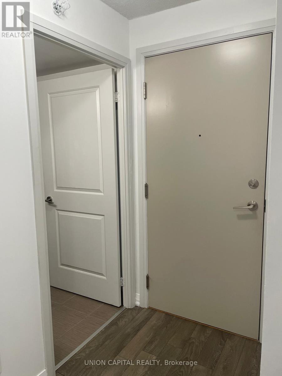 701 - 30 Meadowglen Place, Toronto, Ontario  M1G 0A5 - Photo 4 - E12553200