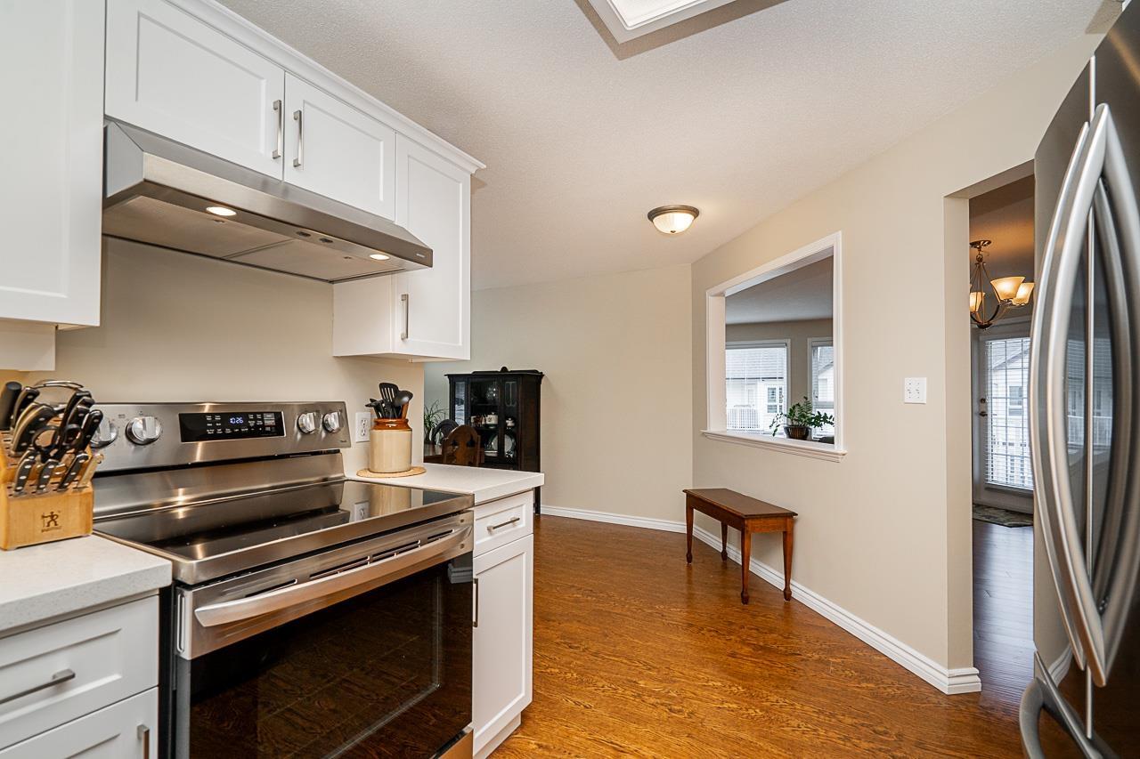 302 17730 58a Avenue, Surrey, British Columbia  V3S 8M5 - Photo 11 - R3068113